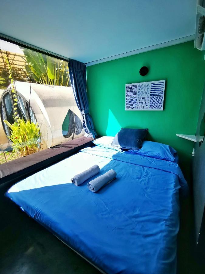 Revolution Siem Reap Hostel Exterior foto
